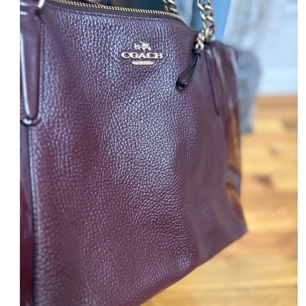 COACH AVA Patent Pebbled Leather Ava Chain - Picture 3 of 11